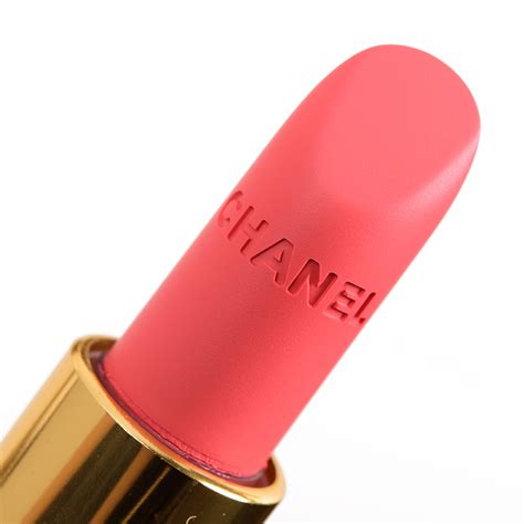 Chanel La Secrete (61) Rouge Allure Velvet Review & Swatches